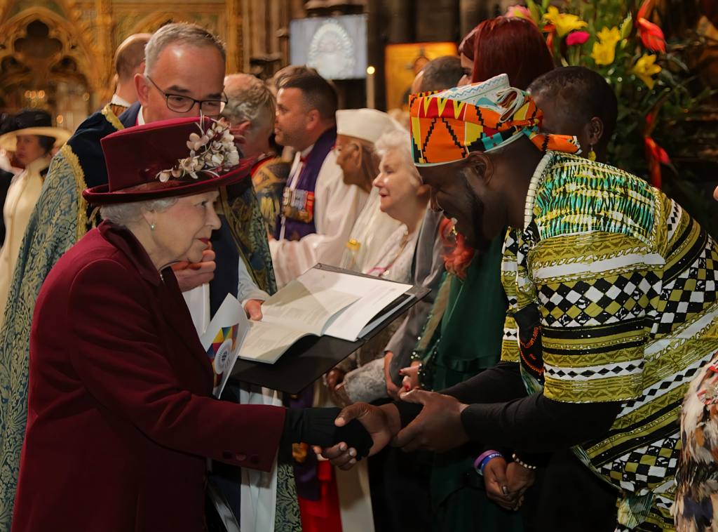 Abass Dodoo meets the Queen of England